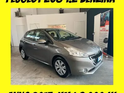Usata Peugeot 208 Access 82 CV (60 kW) 2013 Grigio Utilitaria