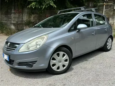 Usado Opel Corsa Club 60 HP (44 kW) 2009 Cinzento Citadino