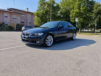 Usata BMW 325 218 CV (160 kW) 2007 Coupé