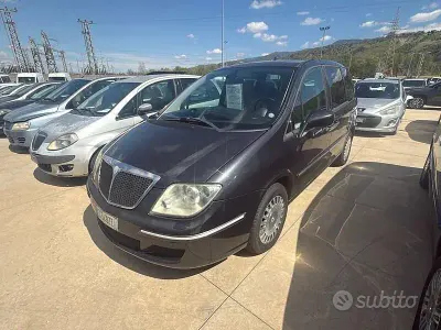 Usata Lancia Phedra 136 CV (100 kW) 2007 Grigio Monovolume