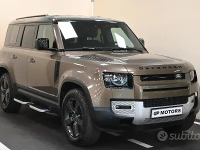 Usata Land Rover Defender 200 CV (147 kW) 2023 Marrone SUV