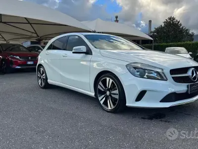 Usata Mercedes A200 136 CV (100 kW) 2017 Bianco Utilitaria