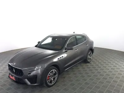 Usata Maserati Levante GT 330 CV (242 kW) 2023 Grigio maratea SUV