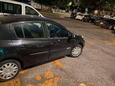 Gebraucht Renault Clio II Dynamique 98 PS (72 kW) 2007 Schwarz Limousine
