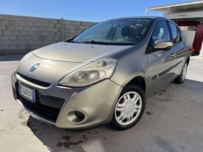 Usata Renault Clio II Expression 75 CV (55 kW) 2011 Other Berlina