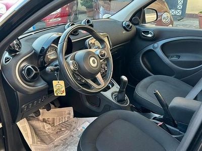 Usata Smart ForFour 2015 Blu Utilitaria