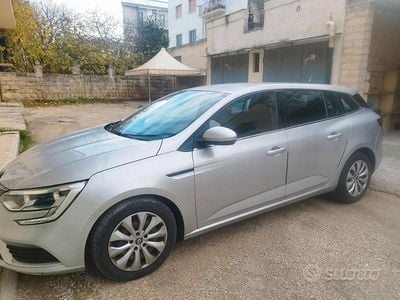 Usata Renault Mégane GrandTour 90 CV (66 kW) 2018 Grigio Station wagon