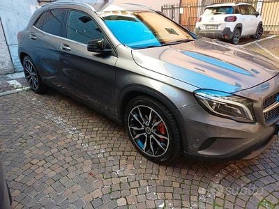 Mercedes GLA220