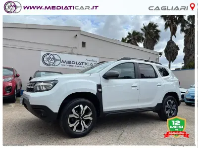 Käytetty Dacia Duster Journey 101 HP (74 kW) 2024 Valkoinen Katumaasturi