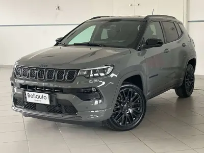 Usata Jeep Compass 179 CV (131 kW) 2022 Grigio SUV
