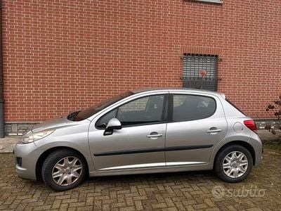 Usata Peugeot 207 75 CV (55 kW) 2009 Grigio Utilitaria