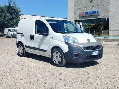 Usata Fiat Fiorino 95 CV (69 kW) 2019 Bianco pastello Monovolume