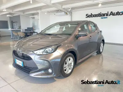 Usata Mazda 2 92 CV (67 kW) 2023 Grigio Utilitaria