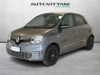 Usata Renault Twingo Urban Night 65 CV (47 kW) 2024 Grigio Utilitaria