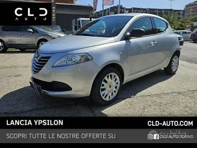 Usata Lancia Ypsilon Silver 69 CV (50 kW) 2015 Grigio Utilitaria