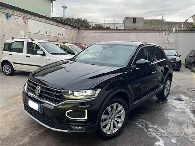 Usata VW T-Roc Style 115 CV (84 kW) 2019 Nero SUV