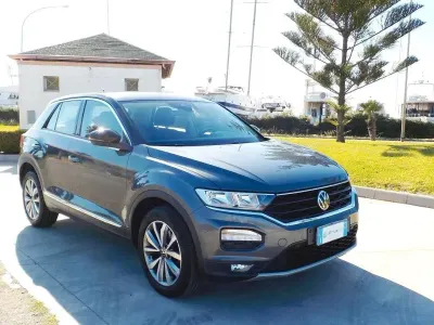 Usata VW T-Roc Business 150 CV (110 kW) 2021 Grigio SUV