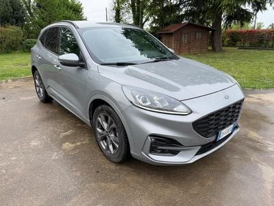 Usata Ford Kuga ST-Line 152 CV (111 kW) 2022 Grigio SUV