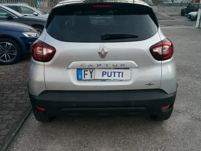 Usata Renault Captur Business 90 CV (66 kW) 2019 Grigio SUV