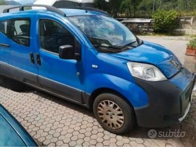 Begagnad Peugeot Bipper Outdoor 75 HK (55 kW) 2011 Blå Minibuss