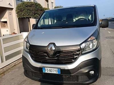 Usata Renault Trafic 2016 Argento Monovolume