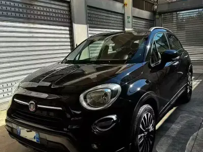 Usata Fiat 500 Cross 95 CV (69 kW) 2020 Nero Station wagon