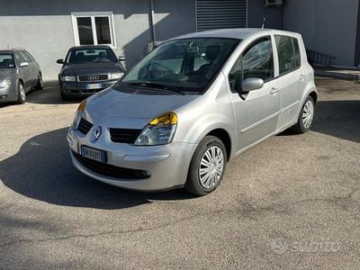 Grigio Usata 2007 Renault Modus Monovolume | 2500 € (Buon prezzo)