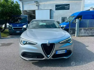 Usata Alfa Romeo Stelvio Tech Edition 190 CV (139 kW) 2020 Bianco SUV