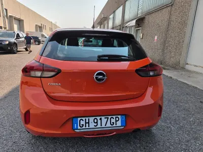 Usata Opel Corsa Edition 102 CV (75 kW) 2021 Arancione Utilitaria