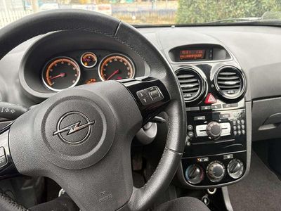 Begagnad Opel Corsa 54 HK (39 kW) 2012 Halvkombi