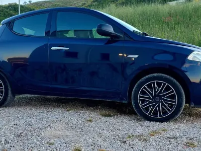 Usata Lancia Ypsilon