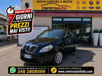 Usata Lancia Ypsilon 60 CV (44 kW) 2010 Nero Utilitaria