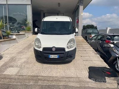 Usata Fiat Doblò 119 CV (87 kW) 2012 Bianco Monovolume