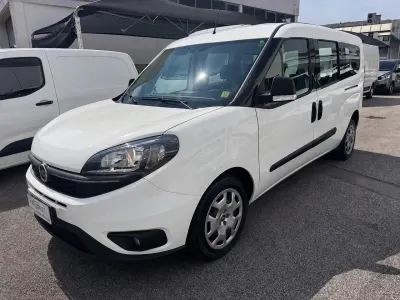 Usata Fiat Doblò 120 CV (88 kW) 2021 Bianco Monovolume