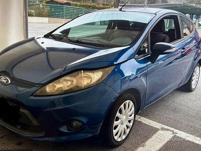 Usata Ford Fiesta 68 CV (50 kW) 2010 Blu Utilitaria