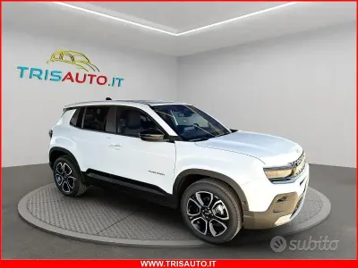 Nuova Jeep Avenger Summit 99 CV (72 kW) 2026 Bianco SUV