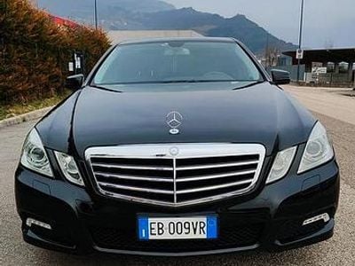 Usata Mercedes E350 Elegance 231 CV (169 kW) 2010 Nero Berlina