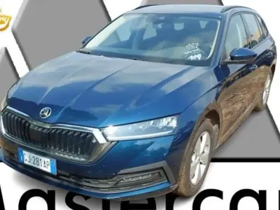 Usata Skoda Octavia Executive 116 CV (85 kW) 2022 Blu/azzurro Station wagon