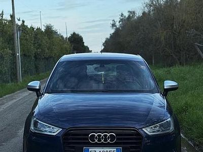 Usata Audi A1 Sportback Ambiente 116 CV (85 kW) 2015 Blu Utilitaria