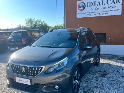 Usata Peugeot 2008 S 120 CV (88 kW) 2019 Grigio SUV
