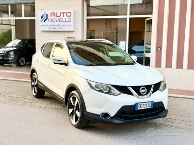 Usata Nissan Qashqai N-Connecta 110 CV (80 kW) 2017 Bianco SUV
