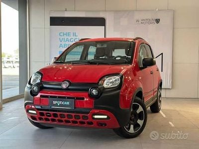 Usata Fiat Panda Cross Cross 70 CV (51 kW) 2019 Rosso Utilitaria