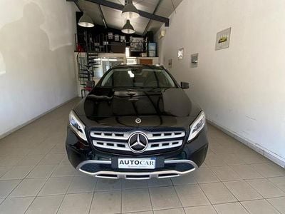 Usata Mercedes GLA200 136 CV (100 kW) 2017 Nero SUV