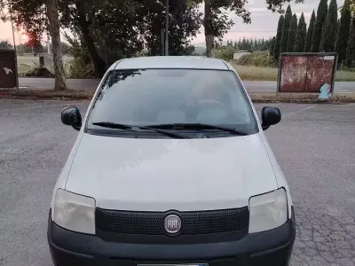 Usata Fiat Panda 4x4 69 CV (50 kW) 2011 Bianco Utilitaria