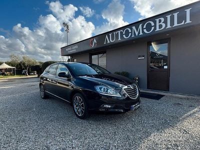 Usata Lancia Delta Gold 120 CV (88 kW) 2014 Nero Utilitaria