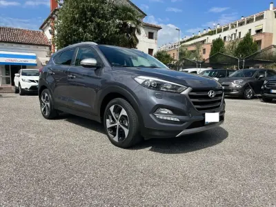 Usata Hyundai Tucson Edition 141 CV (103 kW) 2017 Grigio SUV