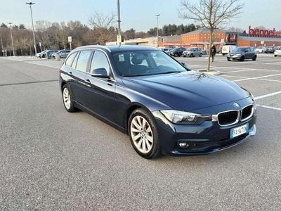 Usata BMW 320 190 CV (139 kW) 2015 Blu Station wagon