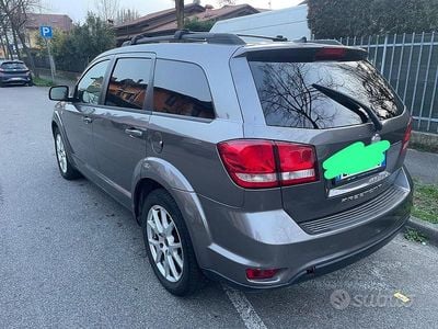 Usata Fiat Freemont 170 CV (125 kW) 2011 Grigio SUV