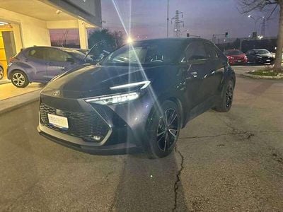 Usata Toyota C-HR Lounge 140 CV (102 kW) 2024 Grigio SUV