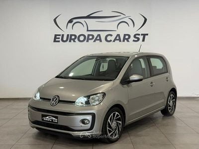 Begagnad VW up! move up! 68 HK (50 kW) 2019 Silver Halvkombi